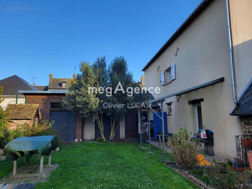Maison à QUILLEBEUF-SUR-SEINE