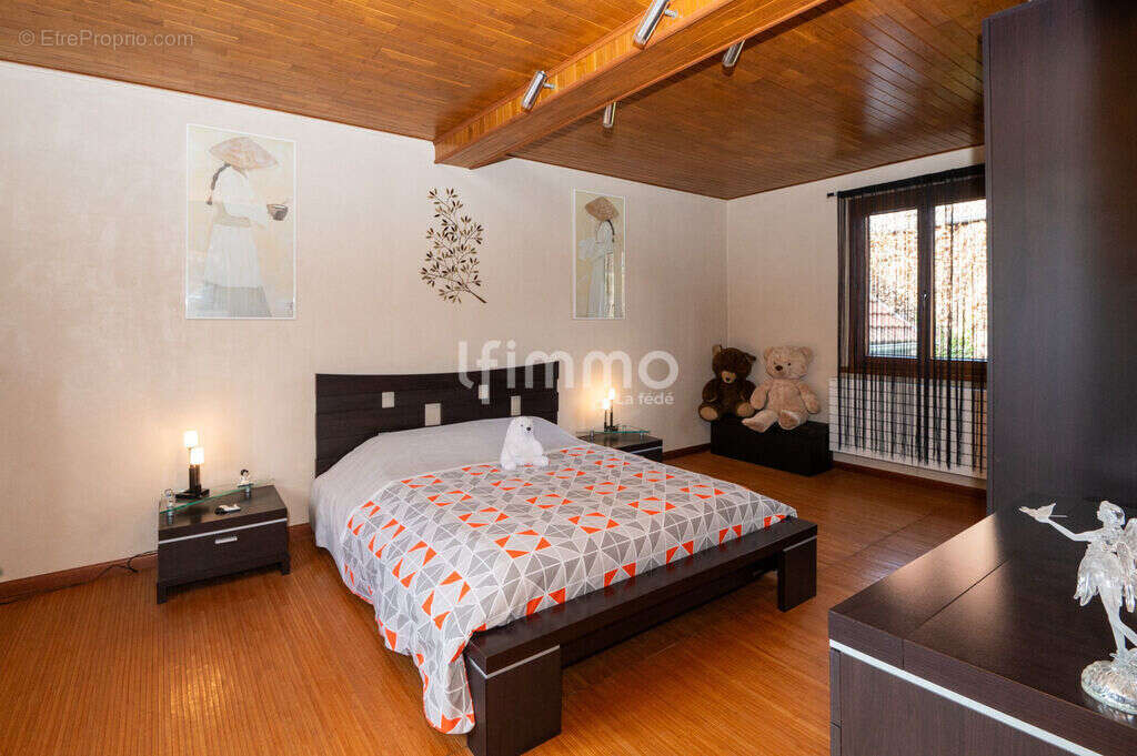 Chaleureuse maison 6p. de 117 m² env. (138 m² env. au sol) - photo 6