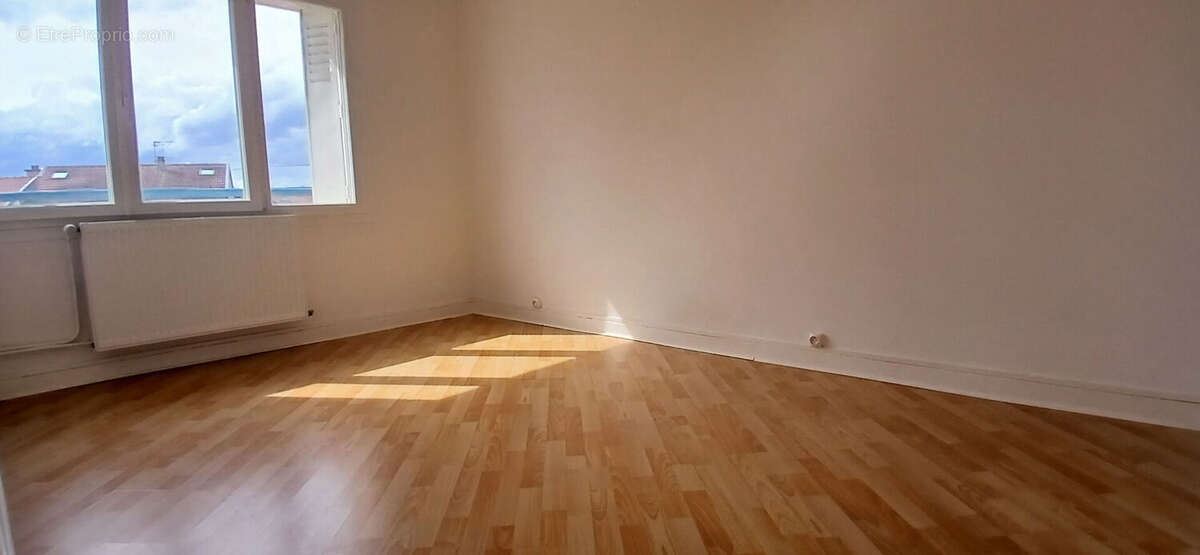 Appartement à MALZEVILLE