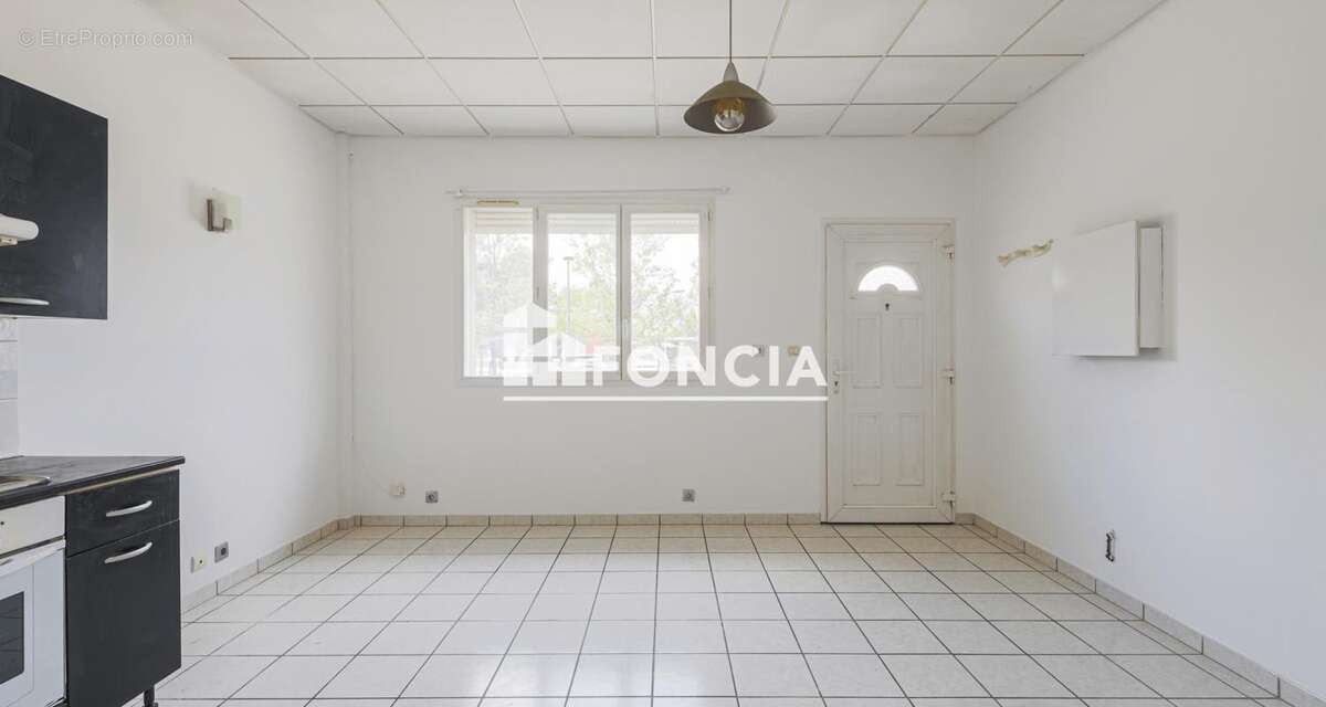 Appartement à SAINT-MARTIN-D'HERES