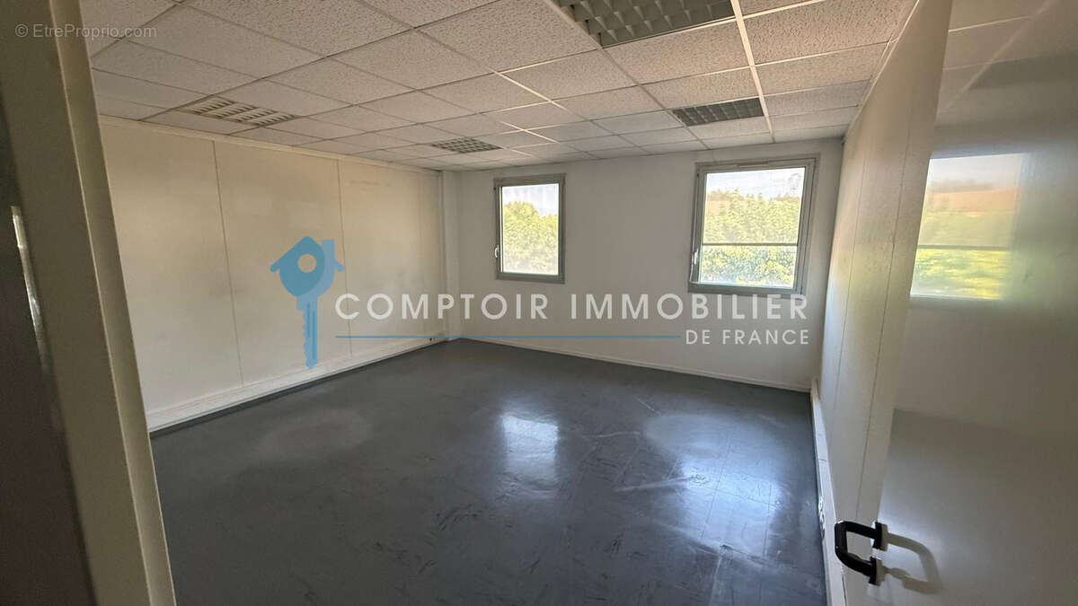 Avignon zac de la cristole immeuble de bureaux ideal investisseur ou utilisateur - photo 6