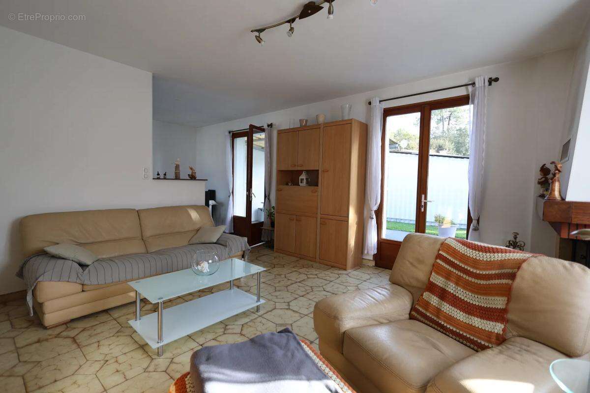 Maison à SAINT-GEORGES-DE-DIDONNE