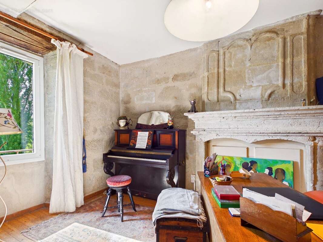Maison à LAUZUN