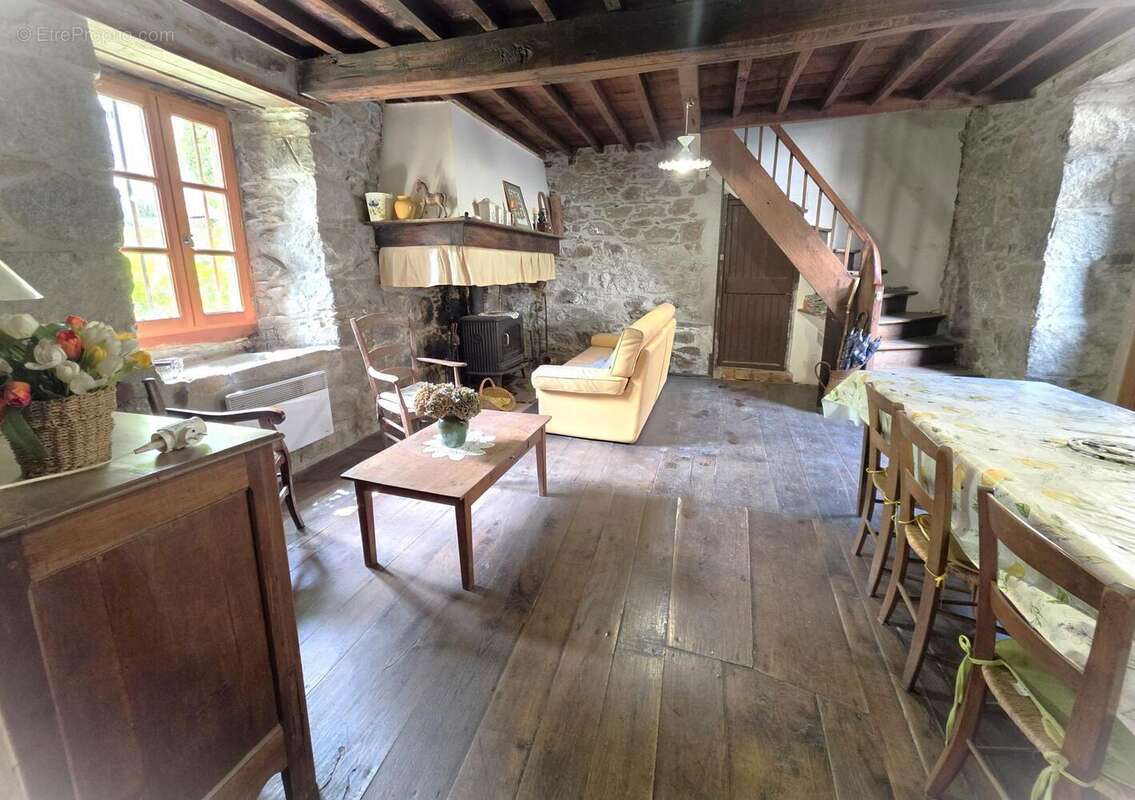 Maison 146 m² à Serres-Sur-Arget  - photo 3