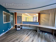 Commerce à SAINT-PAUL-TROIS-CHATEAUX