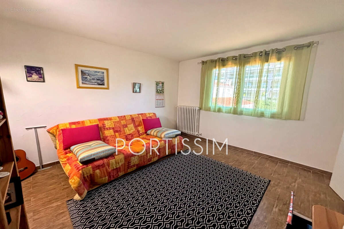 Maison à SAINT-LAURENT-DU-VAR