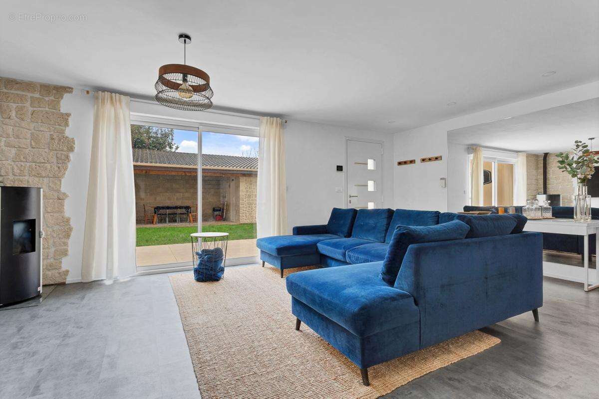 Maison à VILLECRESNES