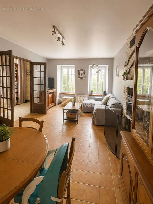 Maison 104 m² à Saint-Julien-Des-Landes  - photo 3