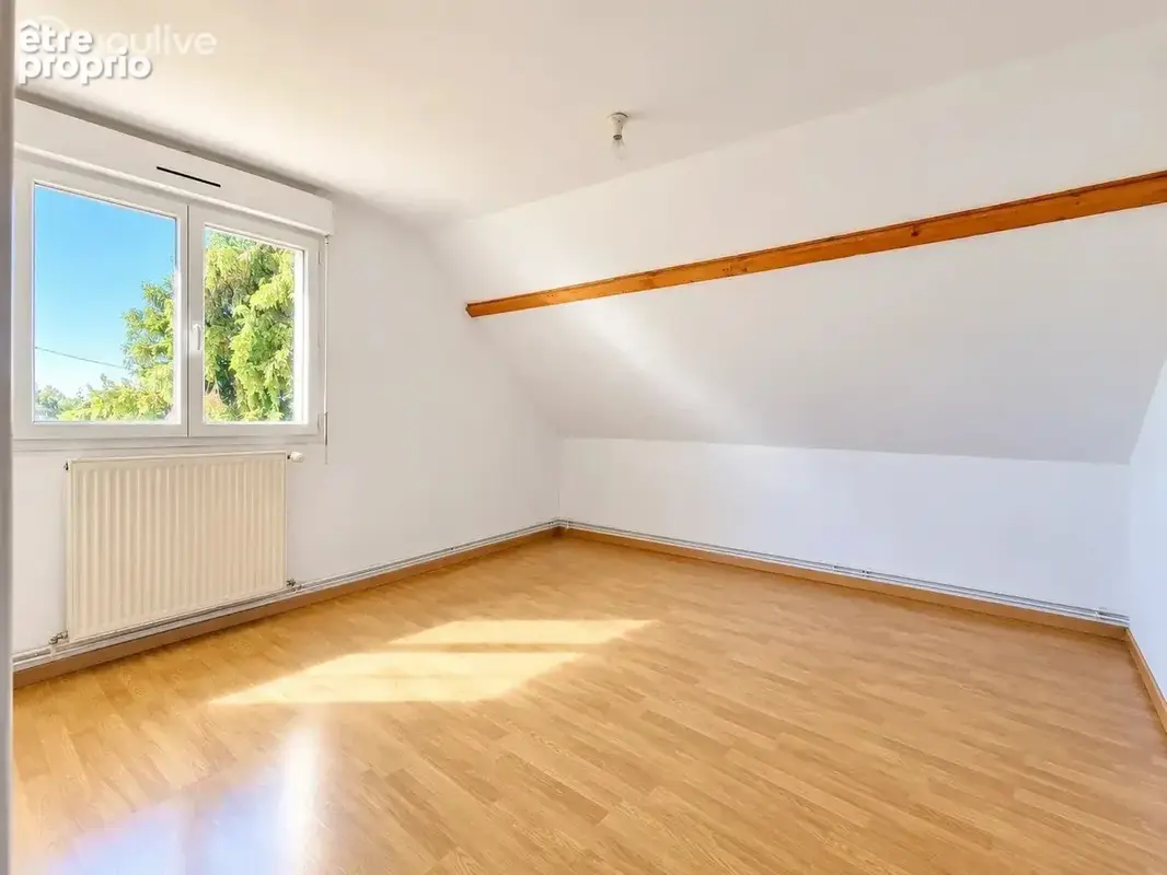 VILLEBOUGIS (89) - MAISON 130 m² - 185 000 € - photo 11