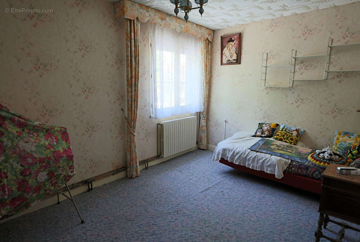 Maison à COMMENTRY
