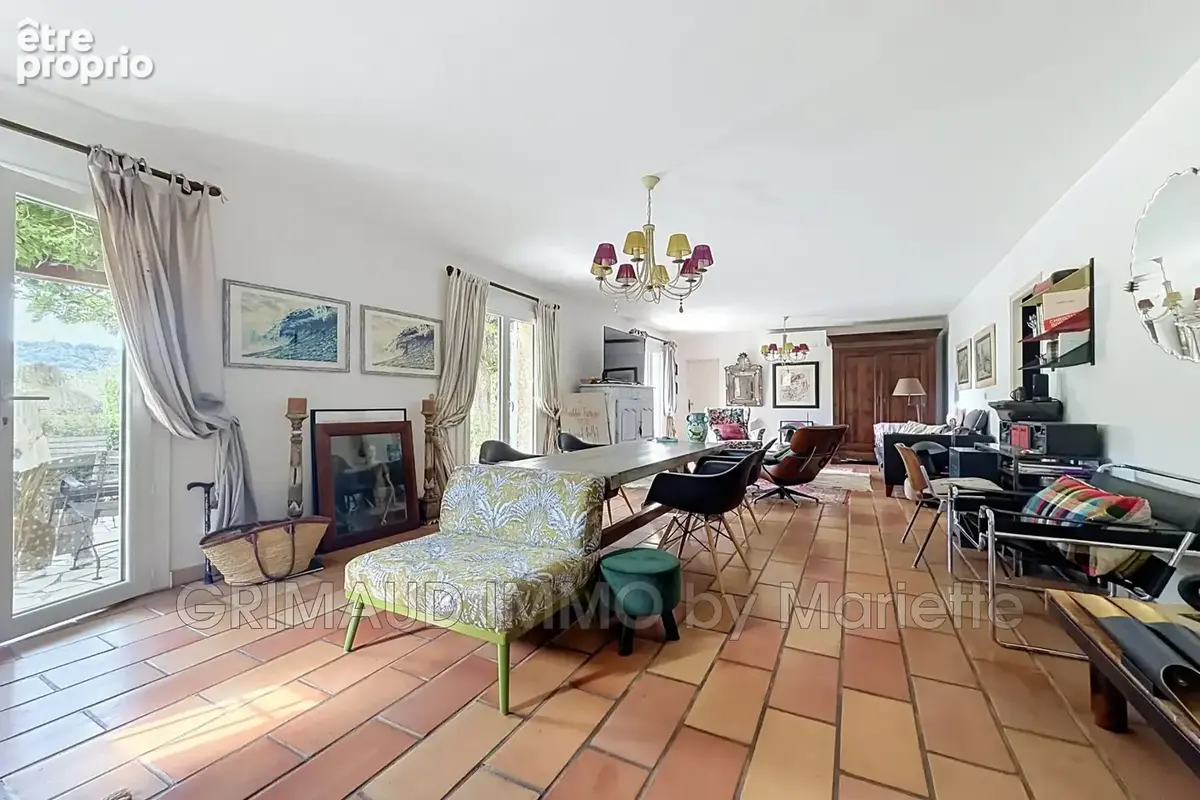 Maison 6 pièces 128 m² à vendre à La Garde-Freinet (83680) - photo 8