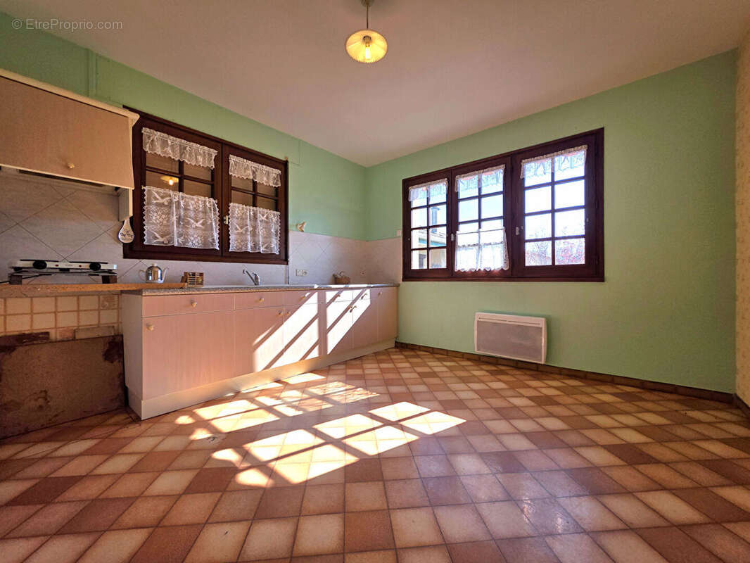 Maison à ROMANS-SUR-ISERE