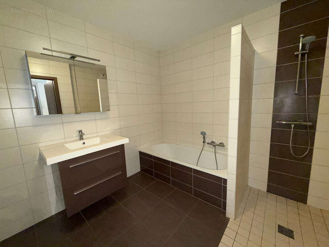 Appartement à VILLAGE-NEUF