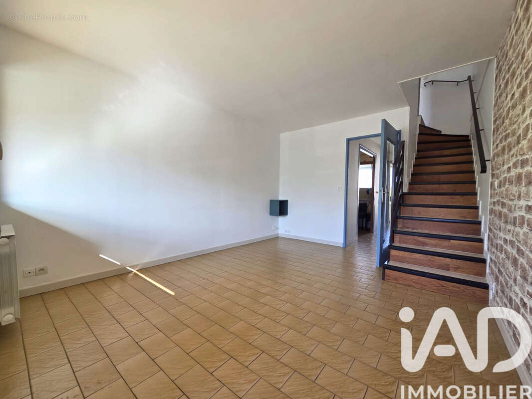 Photo 3 - Appartement à MENNECY