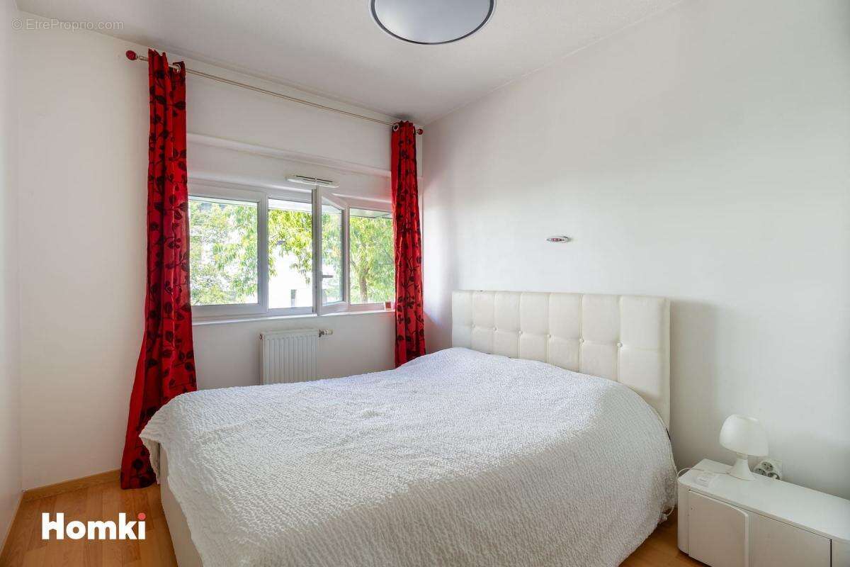 Duplex T6 de 107 m² avec terrasse et jardin à Lyon 69009, Avenue Rosa Parks - photo 10