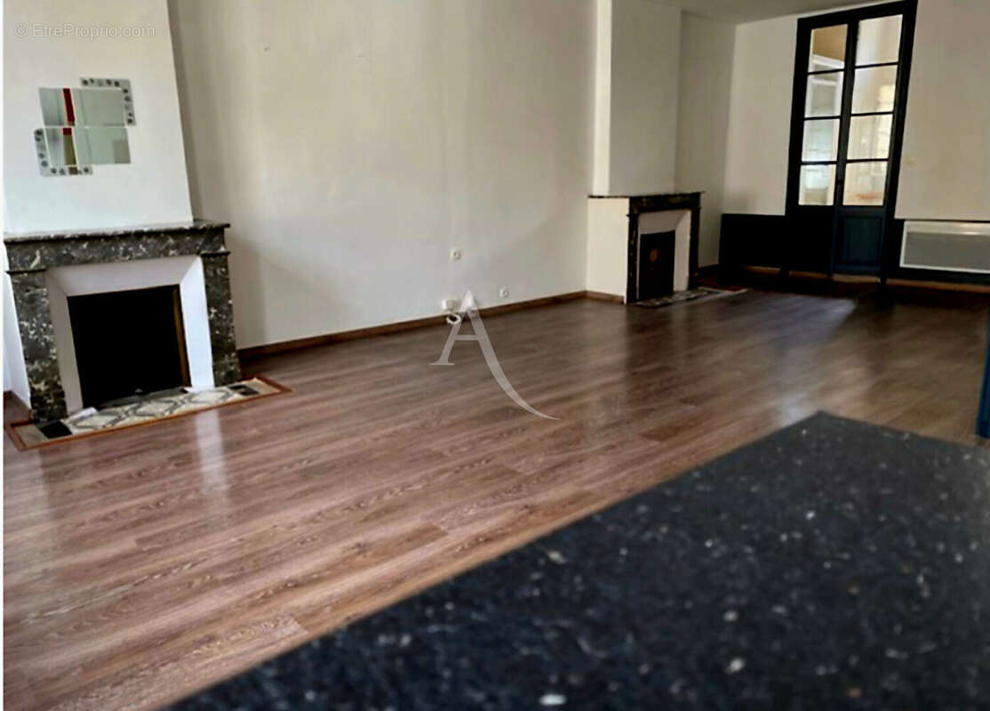 Appartement à PONS