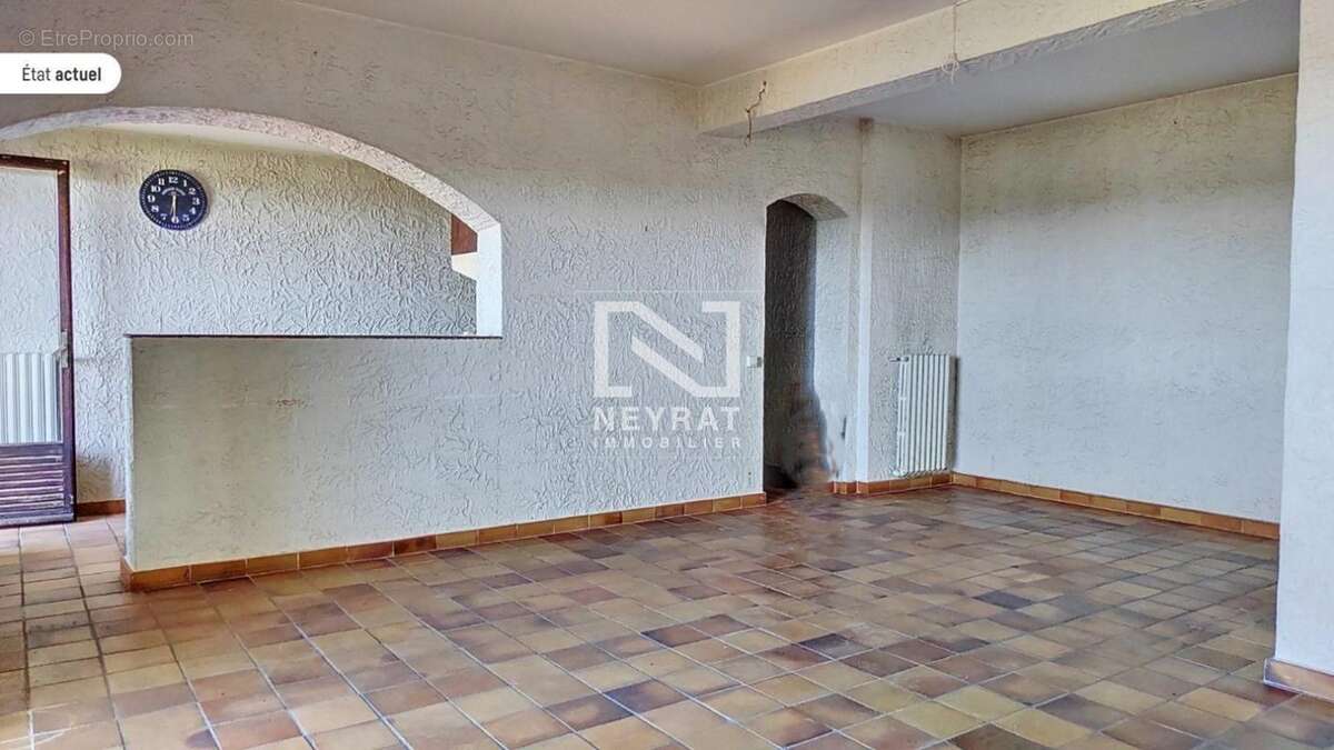 Appartement à MONTAUROUX