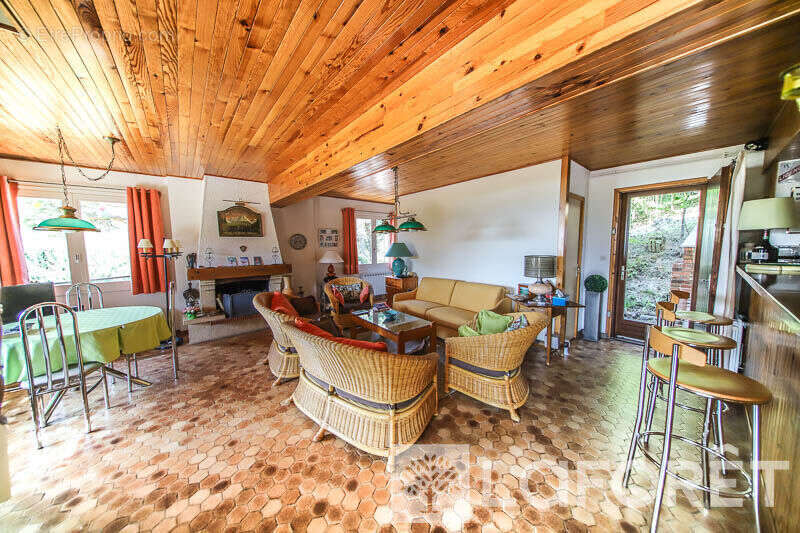 ** maison type 7 - saint sauveur - 7 pièces - photo 5