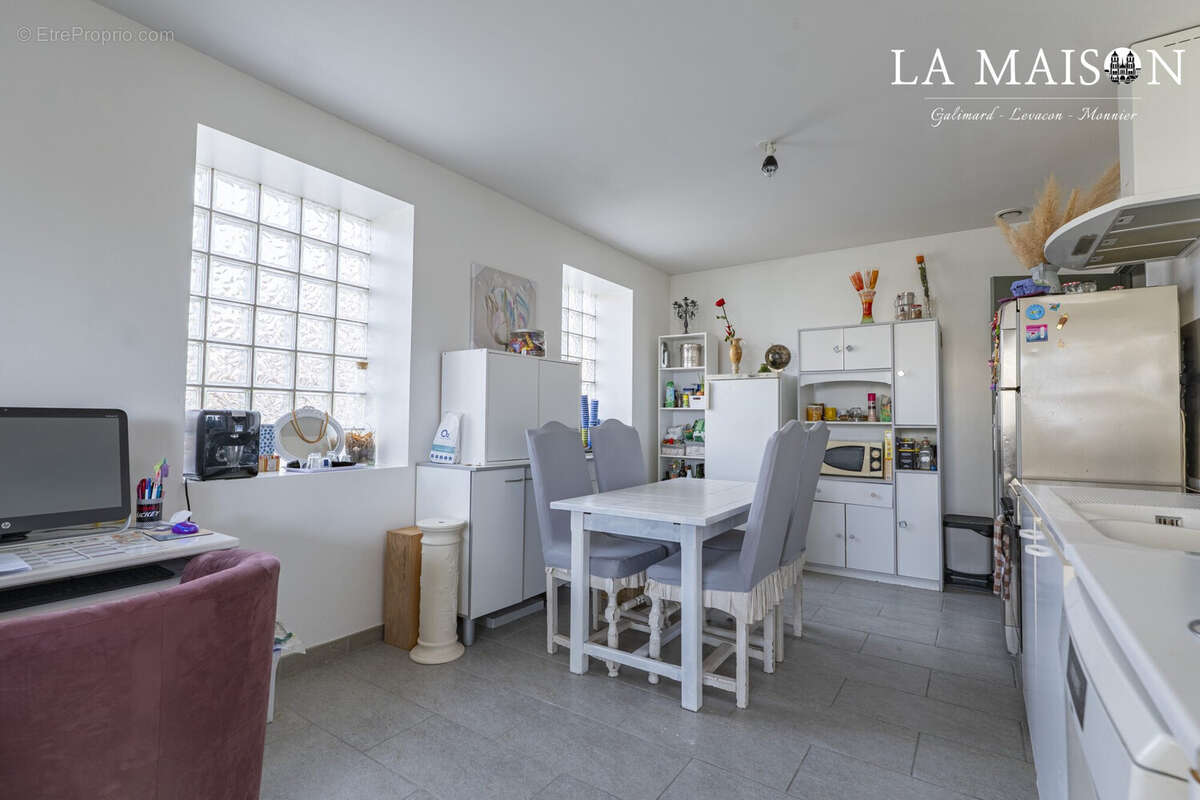 Appartement à GENLIS