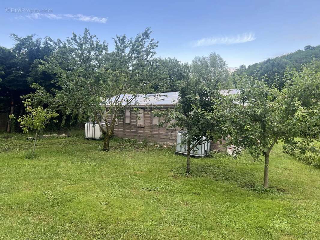 Maison à CHEVRIERES