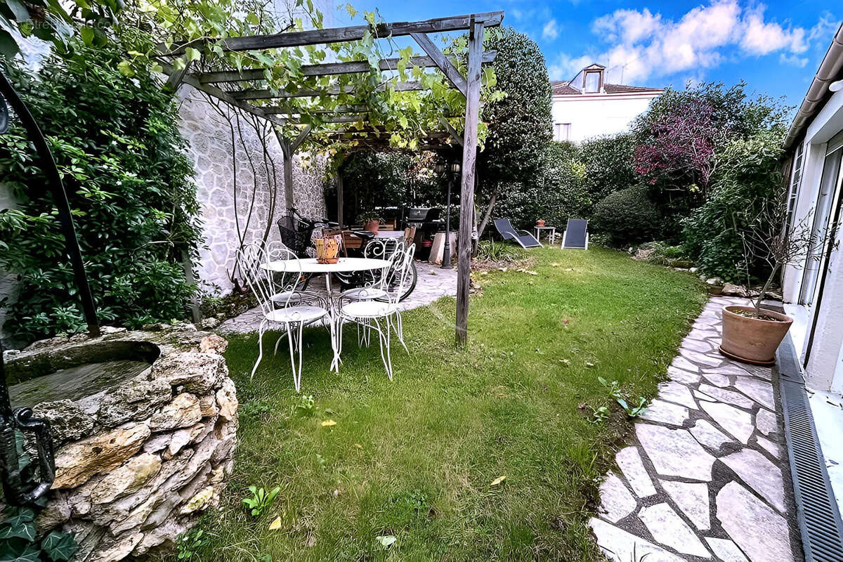 Maison à VITRY-SUR-SEINE