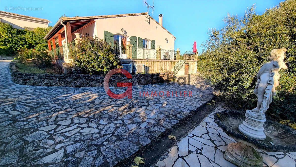 Maison à CAPENDU