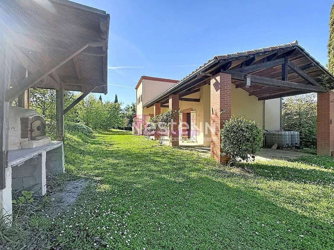 Maison à VIGOULET-AUZIL