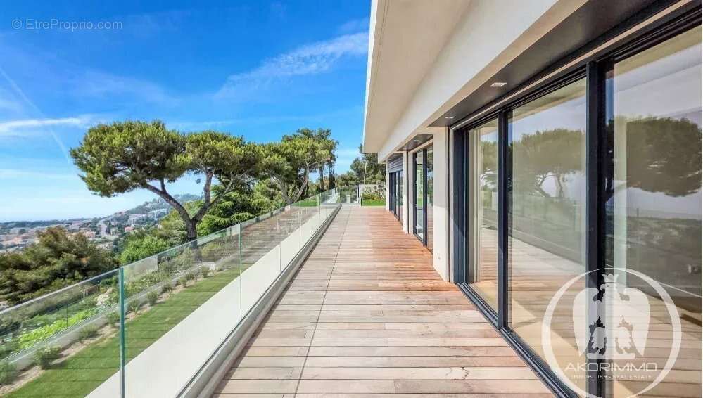 Maison à ROQUEBRUNE-CAP-MARTIN