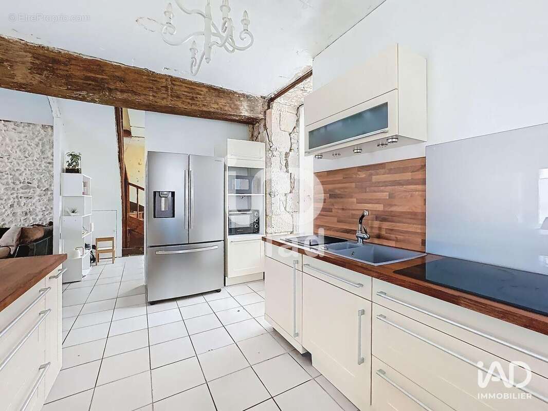 Photo 6 - Commerce à NOUANS-LES-FONTAINES