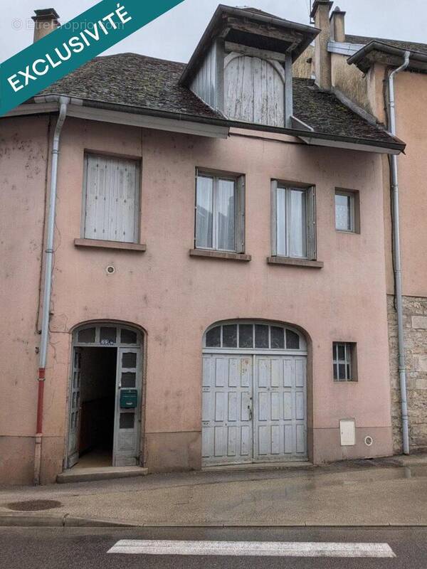 Photo 1 - Maison à SALINS-LES-BAINS