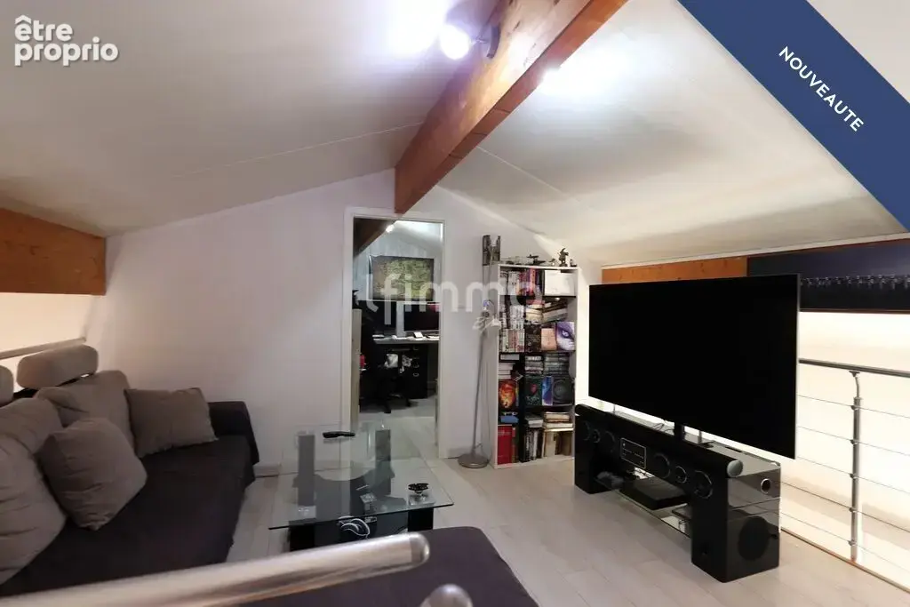Appartement en duplex avec piscine - photo 7