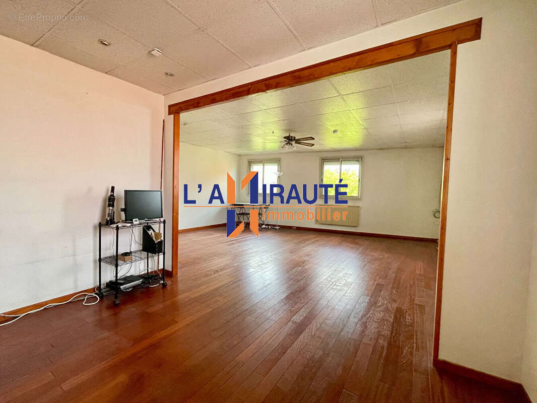 Appartement à HOUILLES