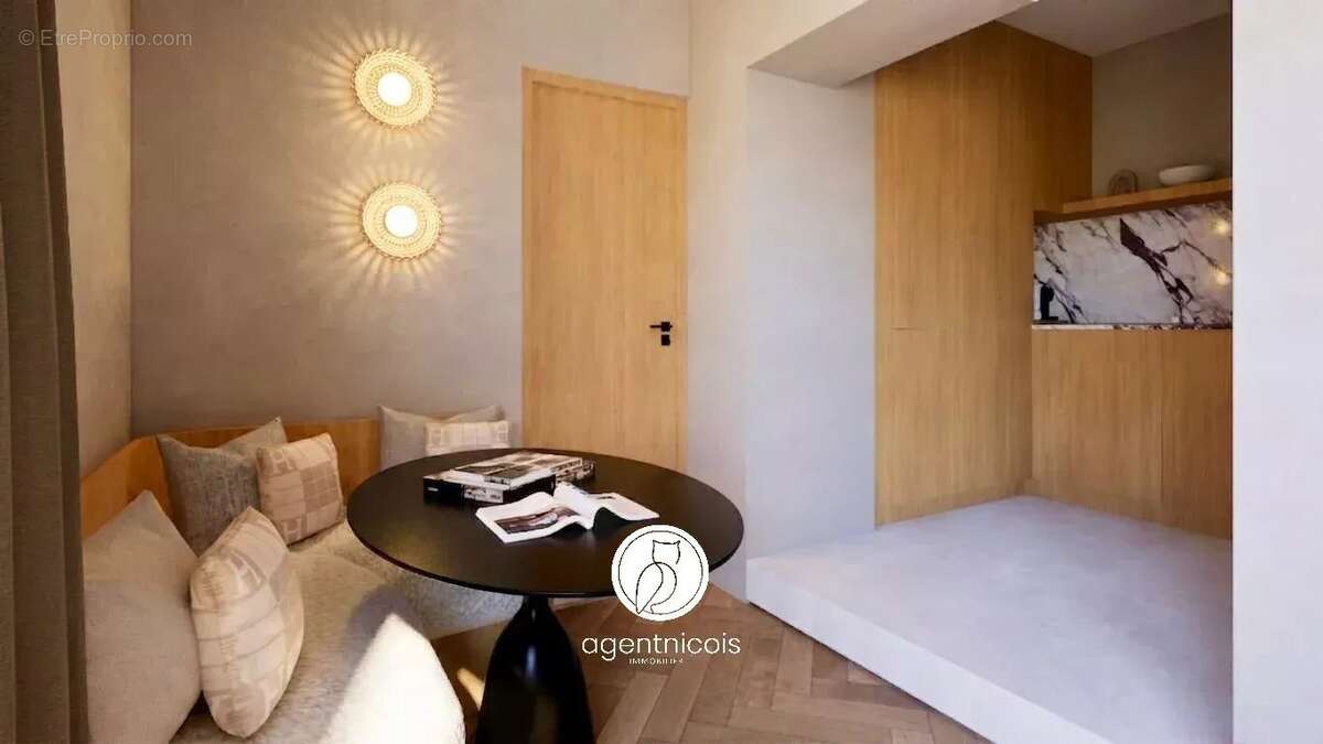 NICE // Carré d'Or - Rue Cronstadt : Appartement 2 pièces - Rénové - Terrasse - Dernier étage - photo 9