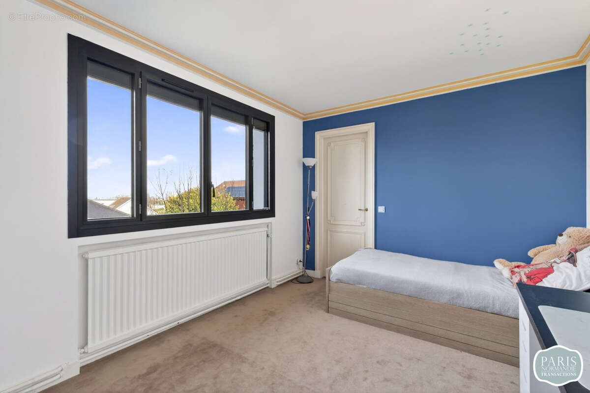 Maison à LOUVECIENNES