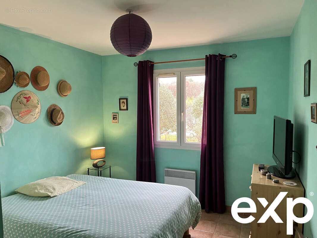 Maison à CASTELNAU-VALENCE