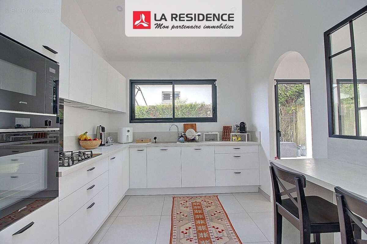 Maison 138 m² à Orgeval  - photo 5