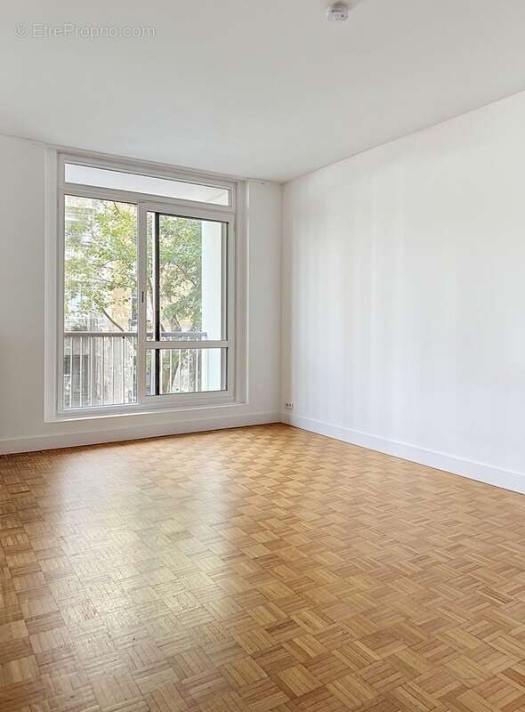 - 92100 boulogne billancourt - metro marcel sembat - studio en parfait etat - balcon - 2eme etage avec ascenseur - cave - - photo 13