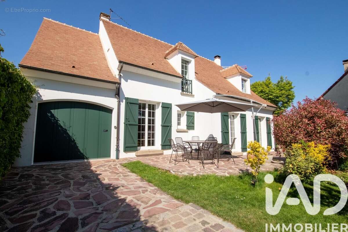Photo 3 - Maison à BALLAINVILLIERS