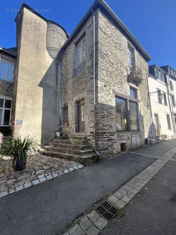 Maison à PLOERMEL