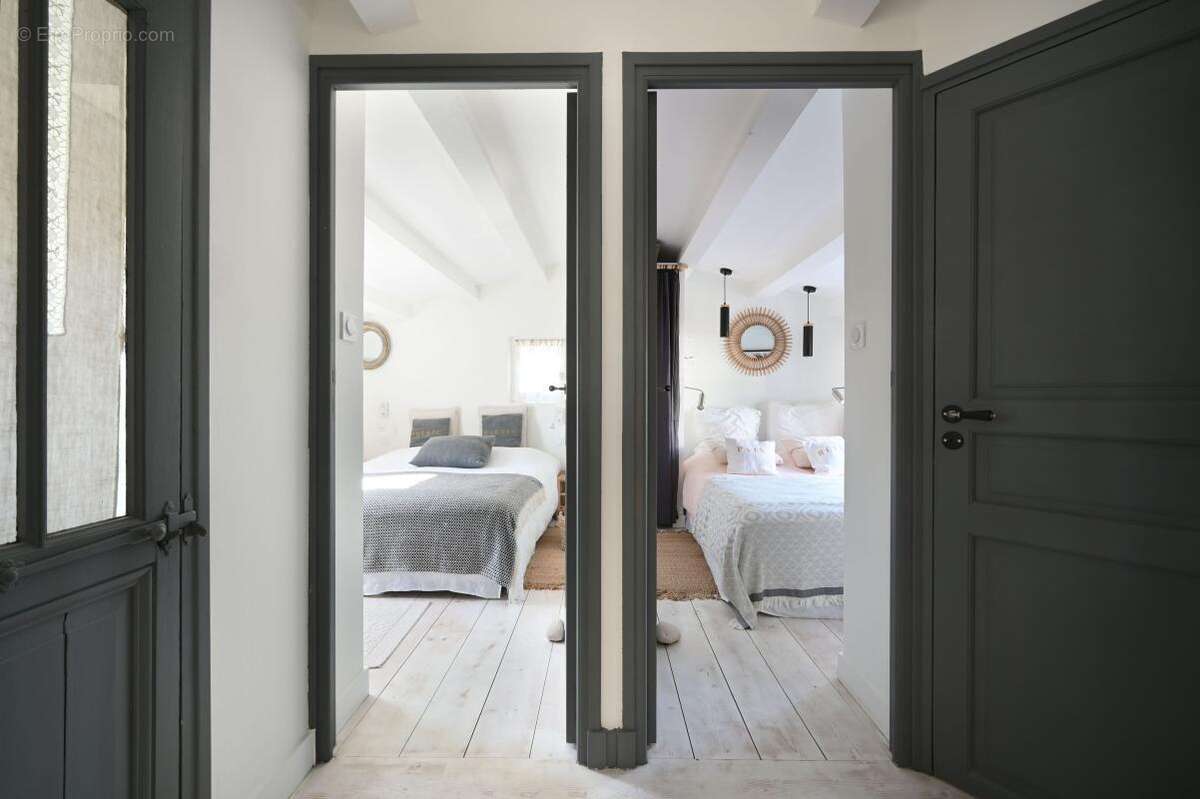 Maison à LES PORTES-EN-RE