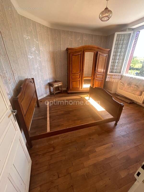 Maison à BERSAC-SUR-RIVALIER