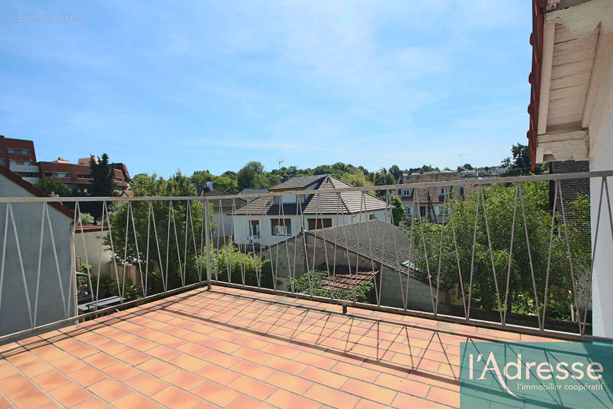 Maison à VIRY-CHATILLON