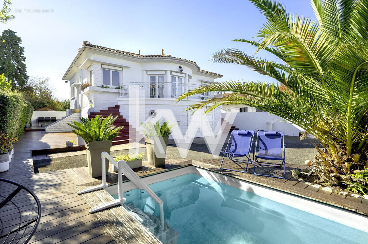 Maison à LE HAILLAN