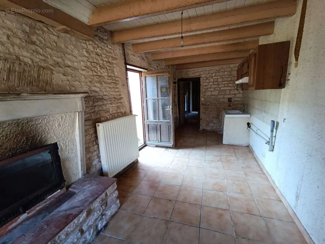 Maison à VILLEFAGNAN