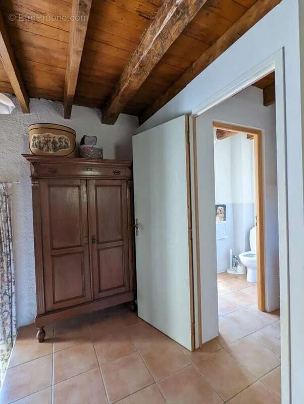 Maison à VICQ-EXEMPLET