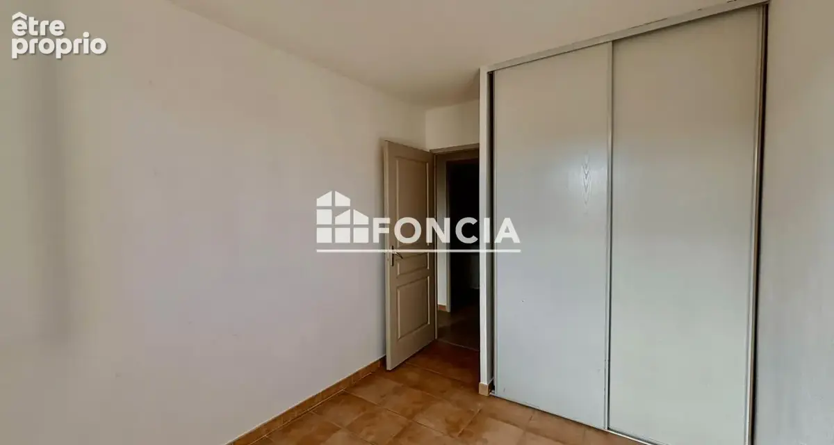 à vendre – bel appartement t3 avec terrasse et 2 parkings – narbonne - photo 6