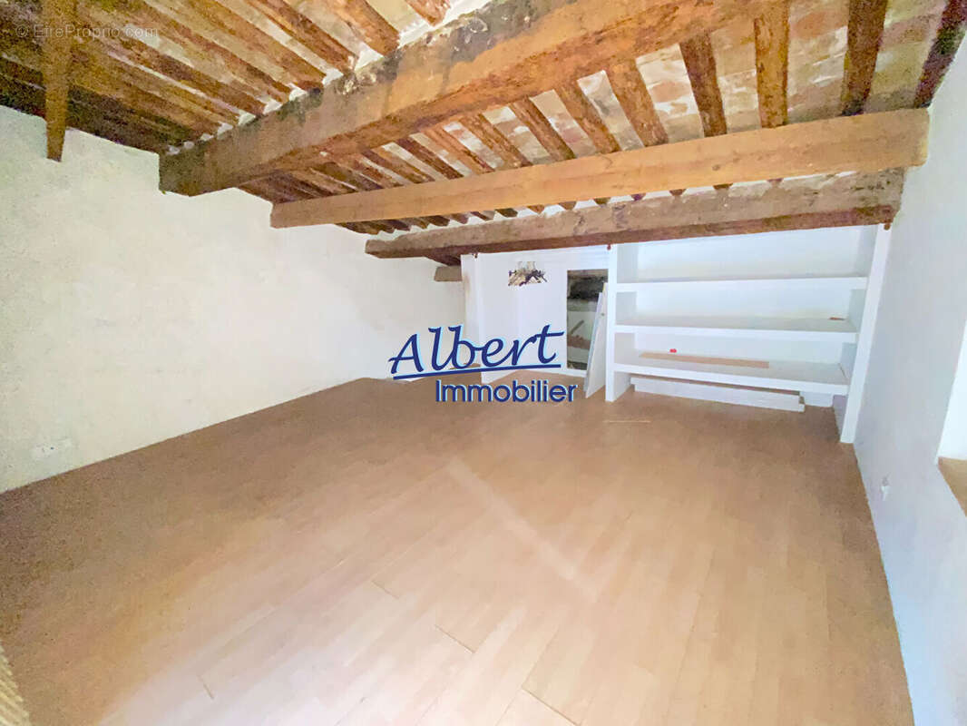 Appartement à OLLIOULES