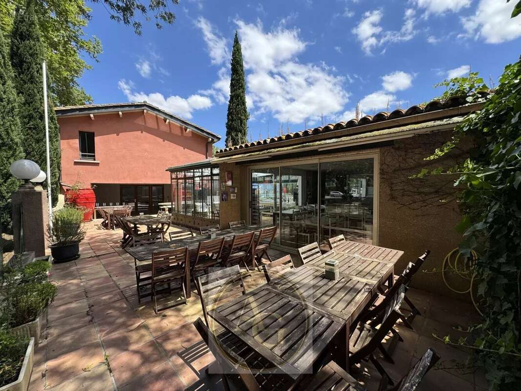 Commerce à CASTELNAUDARY