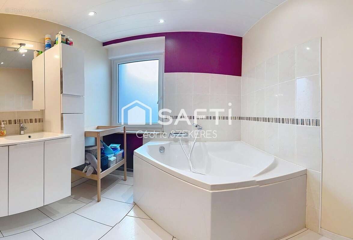 Photo 9 - Commerce à NONSARD-LAMARCHE