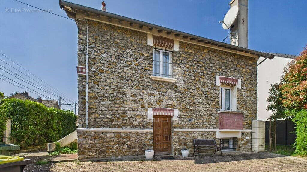 Maison à ATHIS-MONS